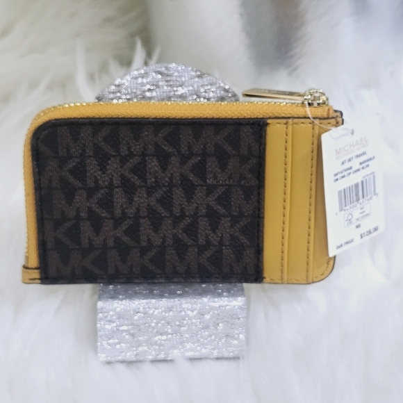 Michael Kors Jet Set travel Card Holders new - Picture 2 of 11